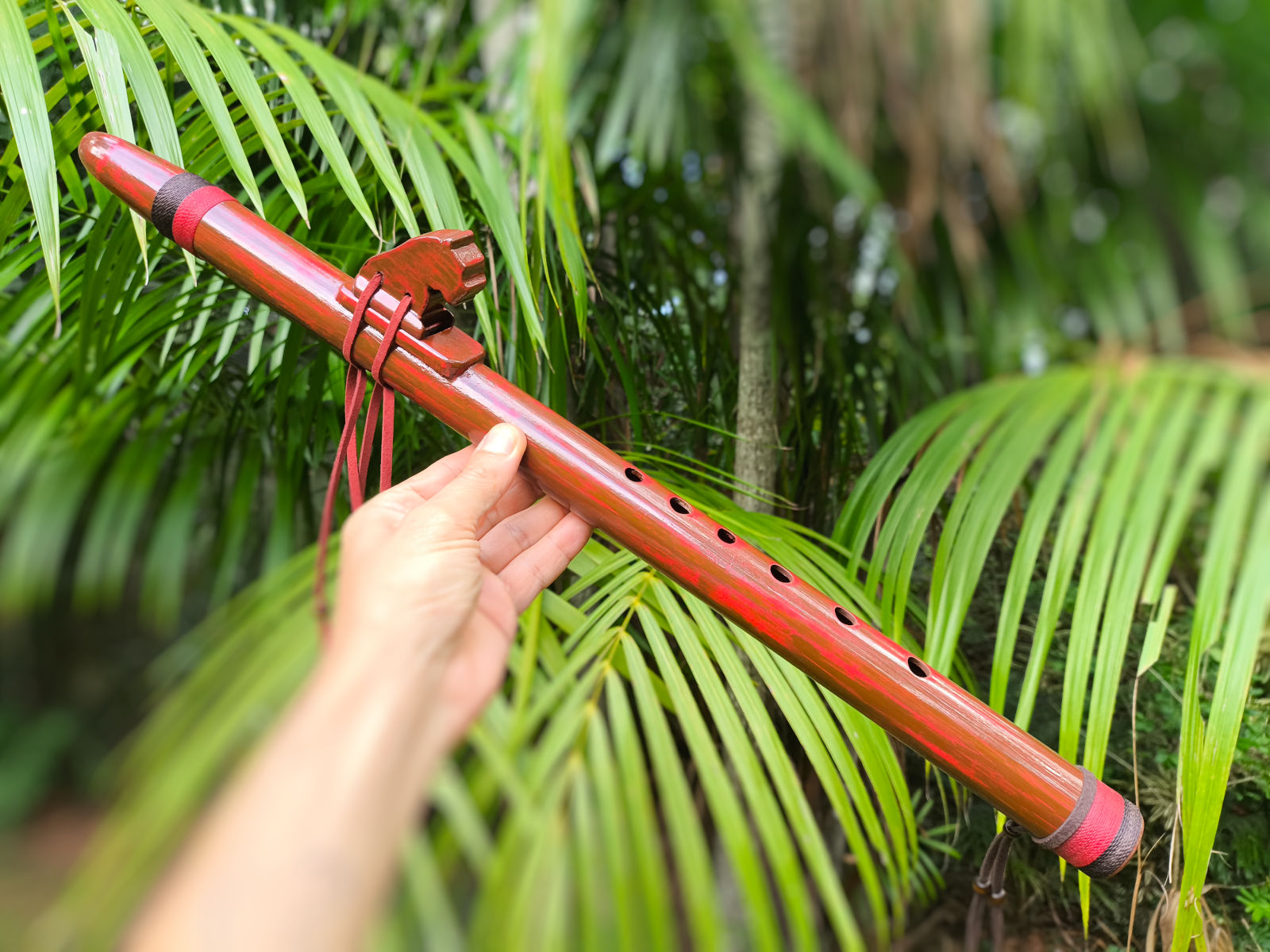 Flauta Estilo Nativa Americana - Série Roots - Mogno & Vermelho 4 Flauta Nativa Ashar Estilo NAF - Roots Red