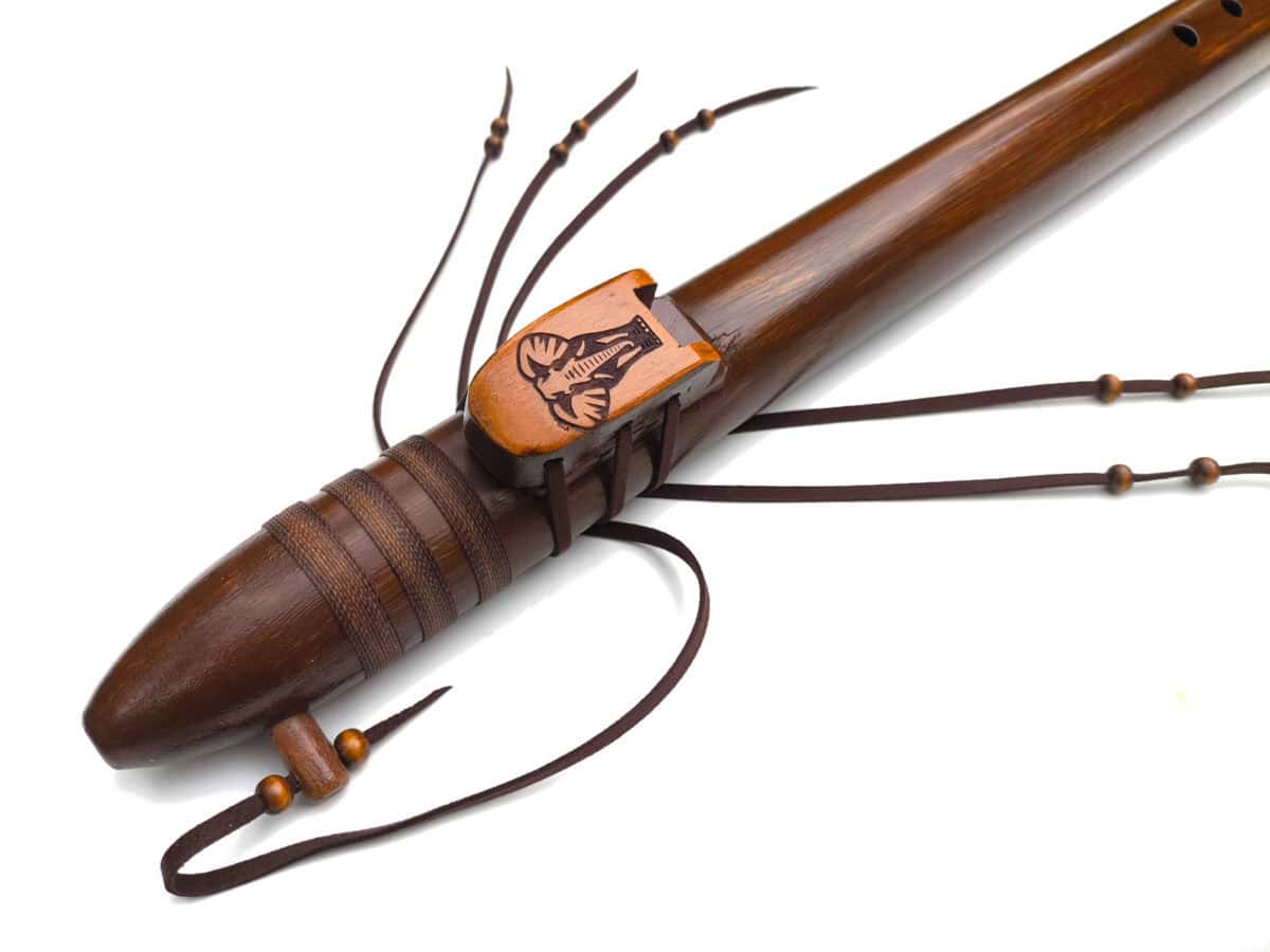 Flauta Estilo Nativa Americana - Série Ground - Roots Cedro - F# Baixo - Imagem 7